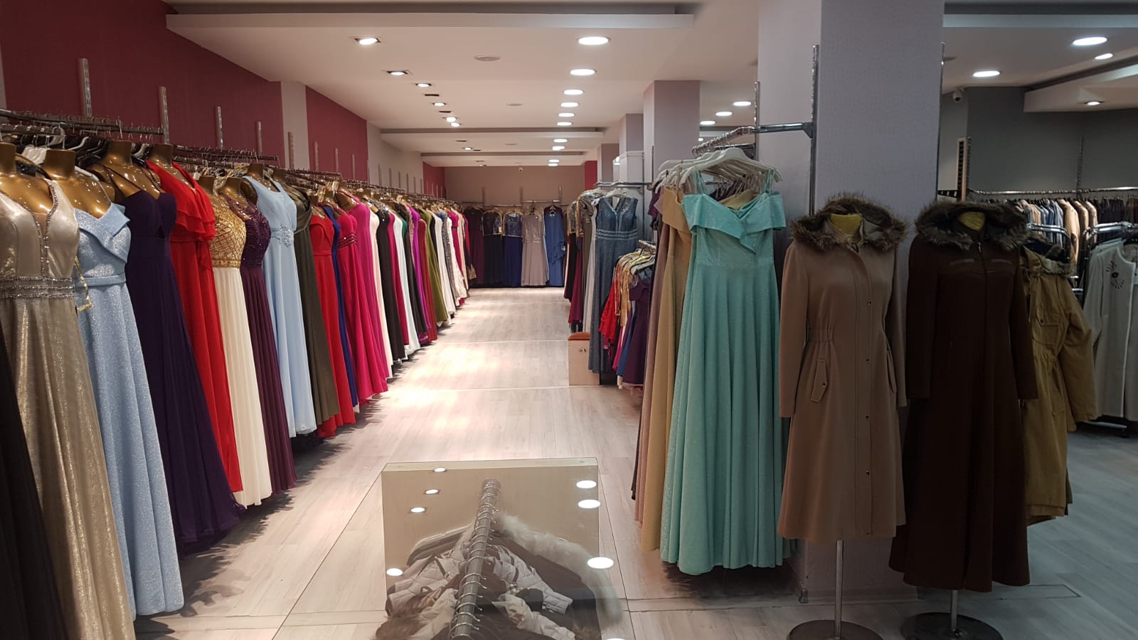 Işıl Abiye